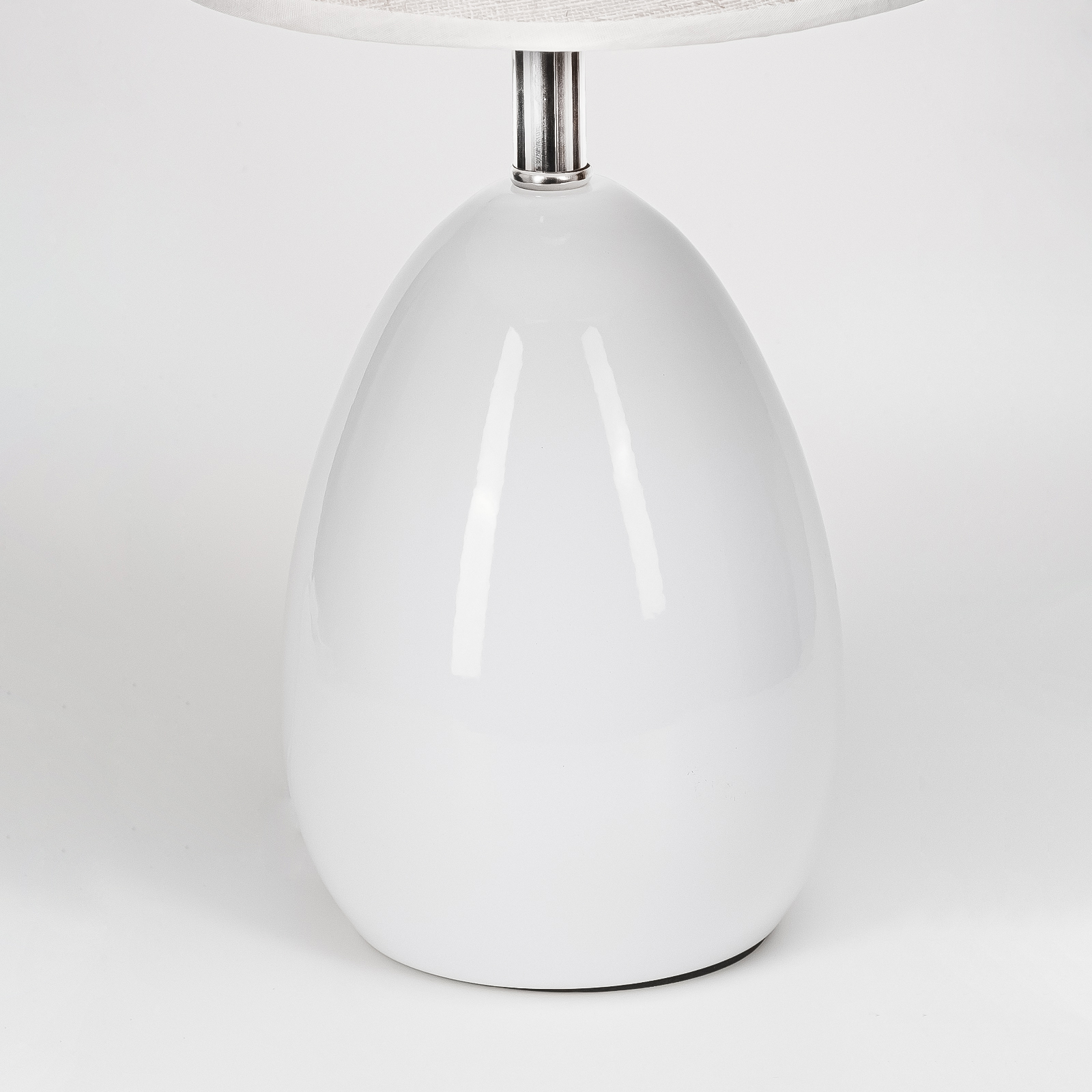 Лампа настольная 90030ЛБ фото белое основание