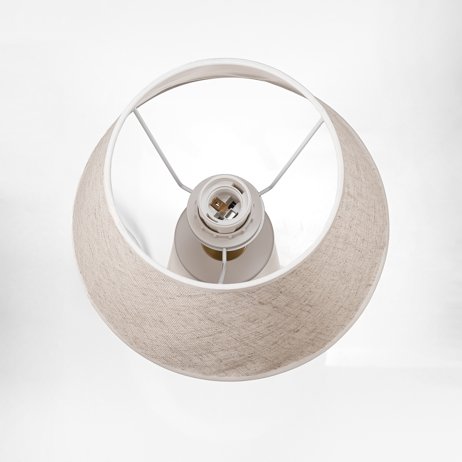 Настольная лампа 90020Б белая с абажуром из льна и белым основанием фото товара