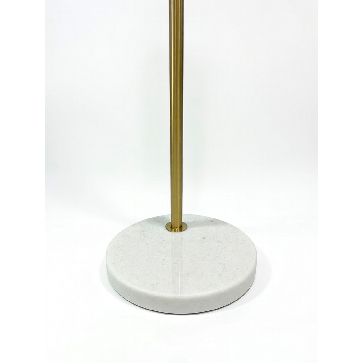 Купить торшер напольный 850070зб современный светильник лампа с абажуром E27, золотистый в интернет-магазине BONROW